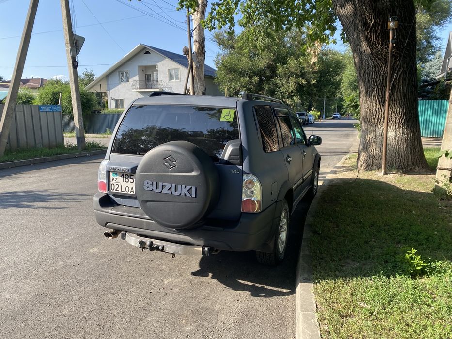 Продам автомобиль Suzuki xl7