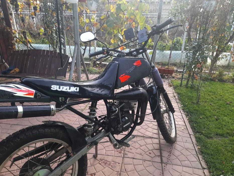 Suzuki dr big 50 ds pretul este in lei