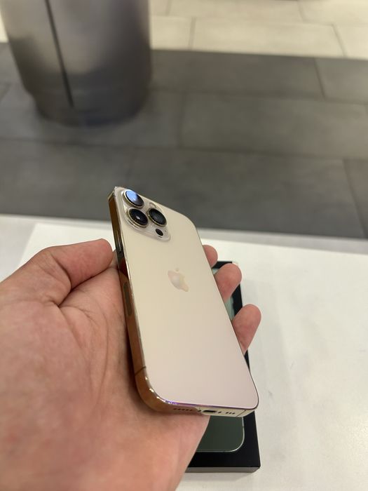 Продам 13 про память 1тб