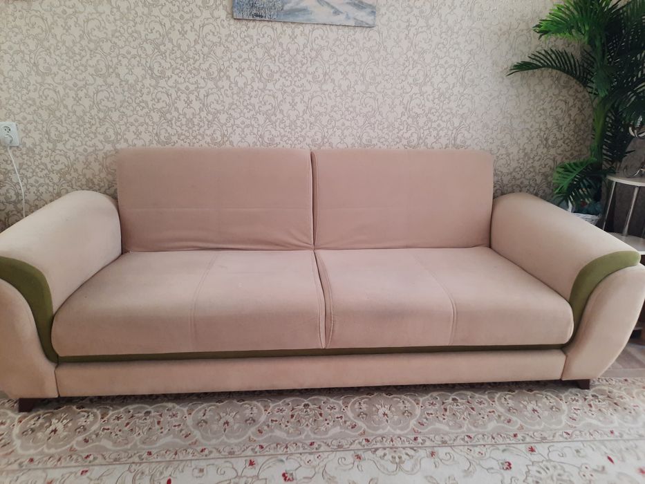 Диван в отличном состоянии