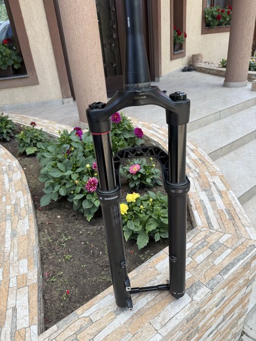 Vând furcă rockshox gold 35