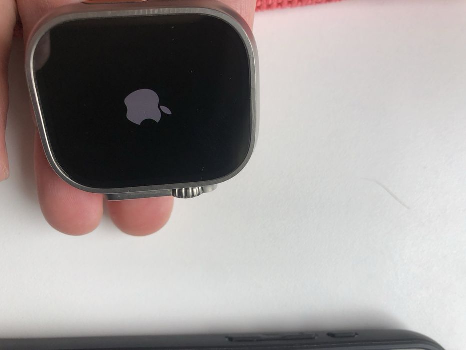 Apple watch ULTRA заключен