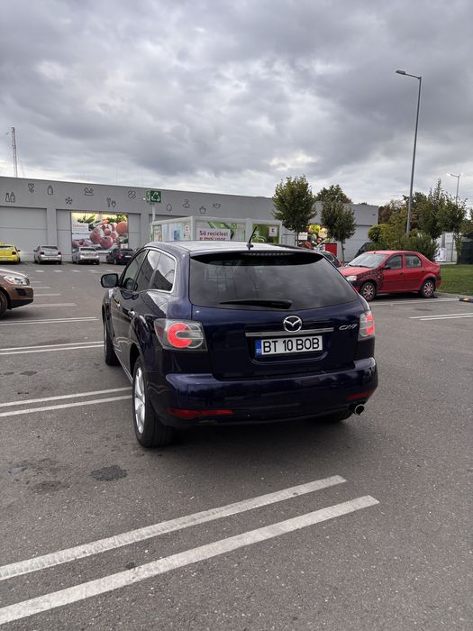 Vand sau schimb Mazda cx7.