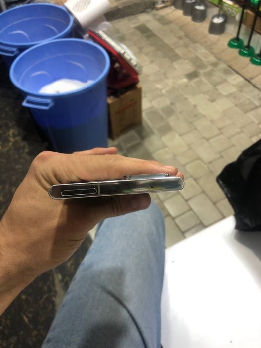 Samsung not 20 ultra
8/256
Veitnam
Karobka dokument bor
Dual sim + esi