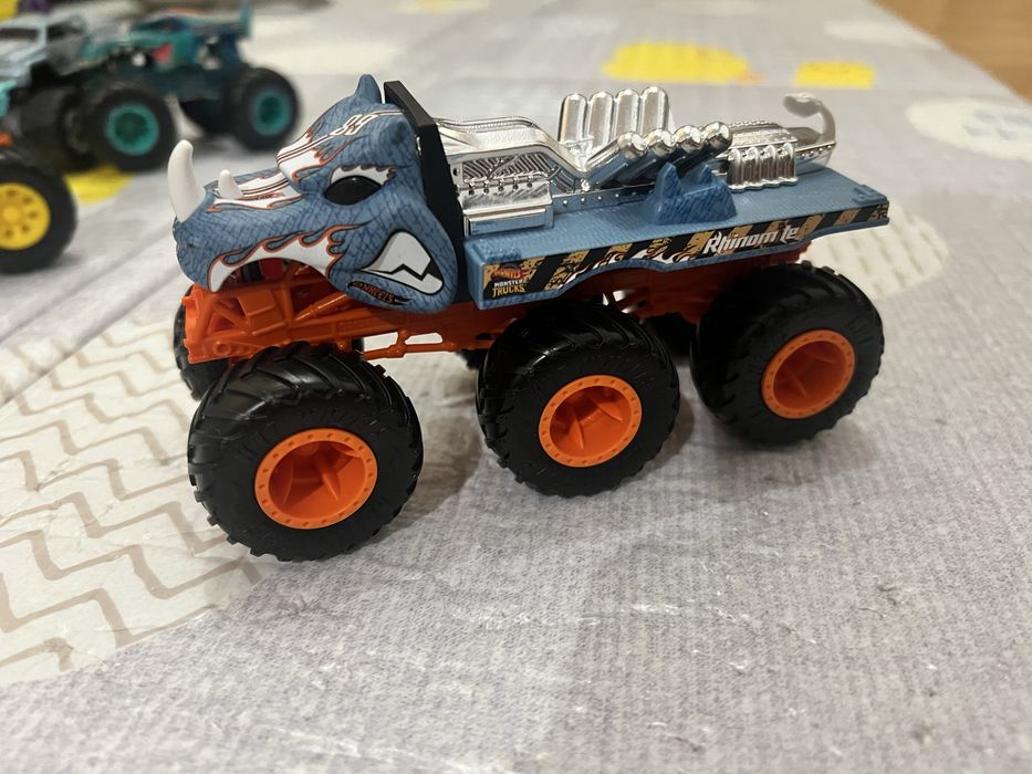Hot wheels monster trucks
