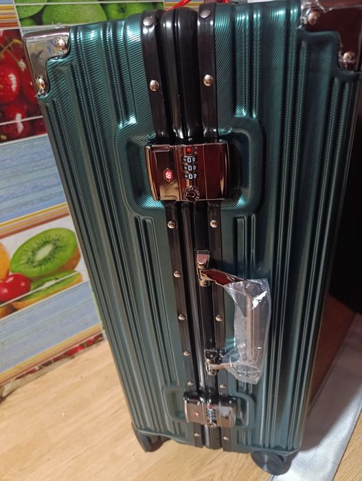 Чемодан 20л алюминиевый 22000 торг