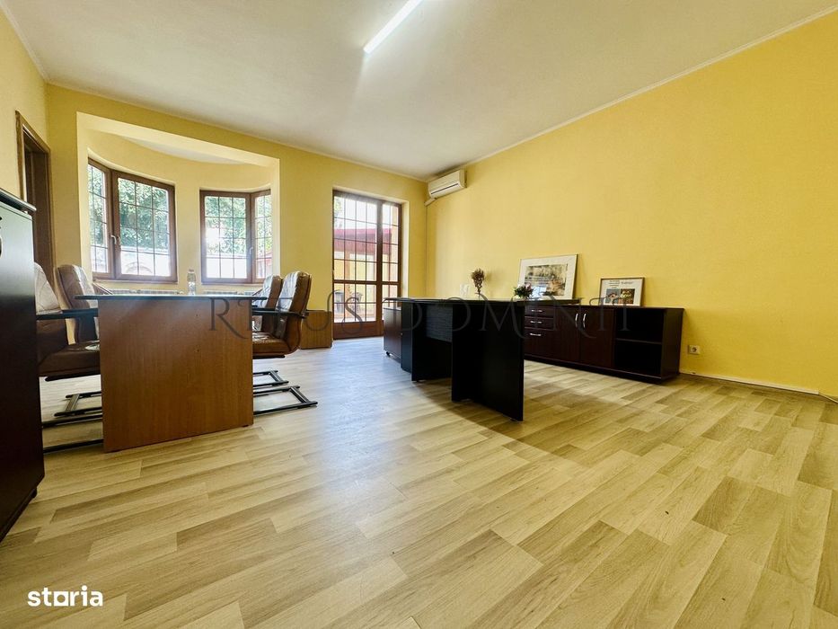 Casa de Închiriat Ultracentrala, 12 Camere, 10 Bai, 6 Parcari