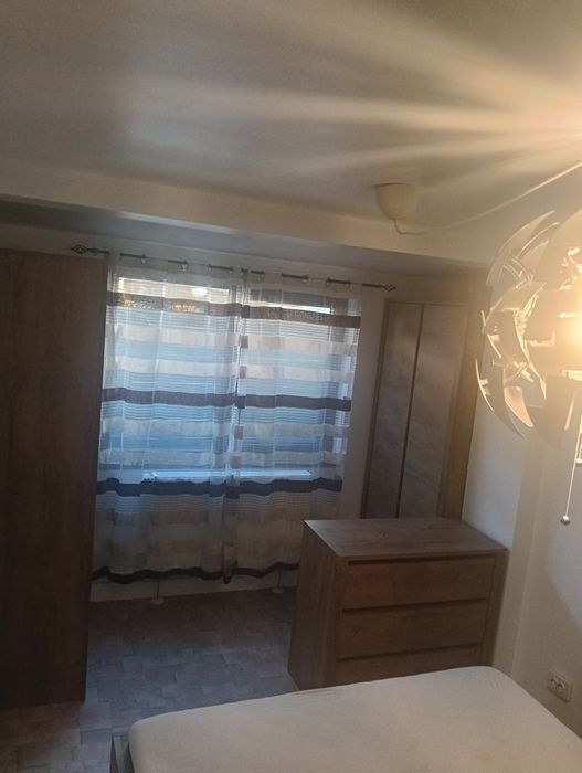 Inchiriez casa cartier islaz