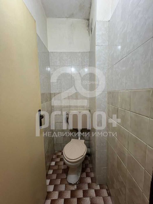 Продава се Тристаен апартамент в Велико Търново, Център - 71 кв.м за 1057 €/кв.м - Снимка #12