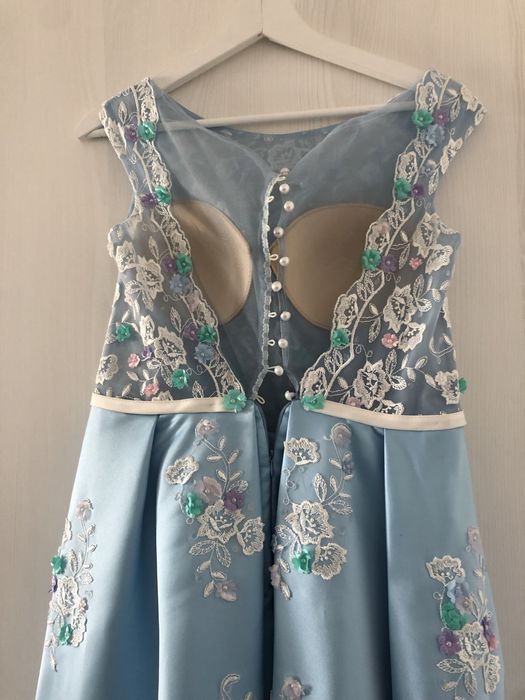 Vand rochie marimea 40