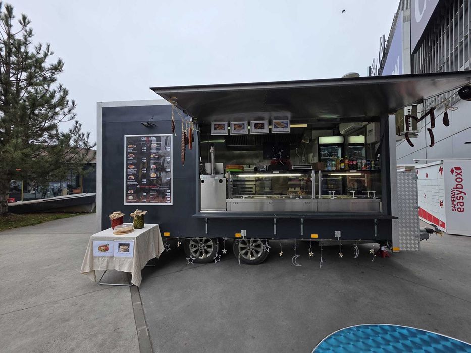 FOODTRUCK GRILL AFACERE LA CHEIE / Echipamente noi si profesionale
