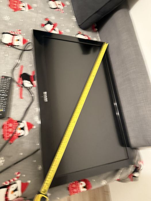 Telebizor diagonala 90 + suport pentru perete