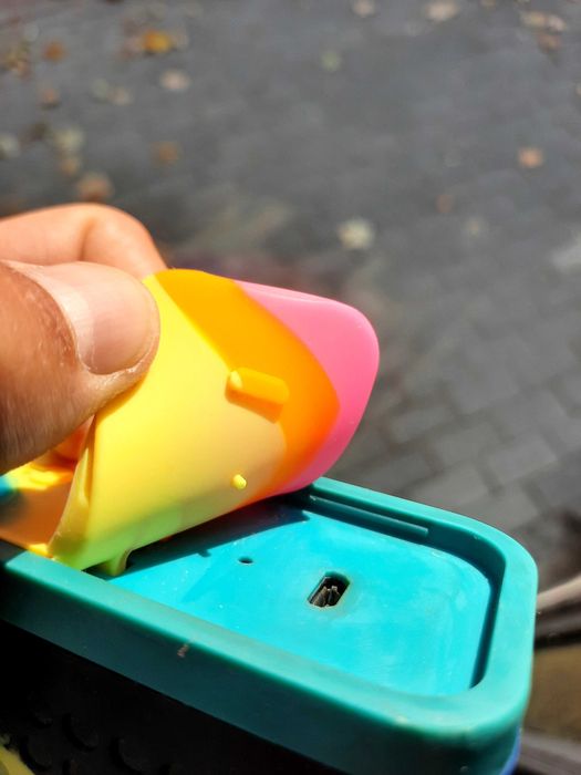 Блутут колонkа NIXON the Blaster