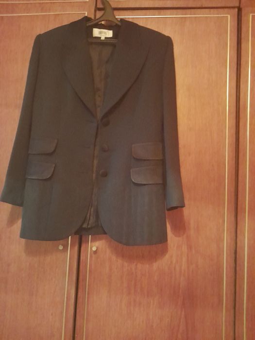 Продаётся женский пиджак
