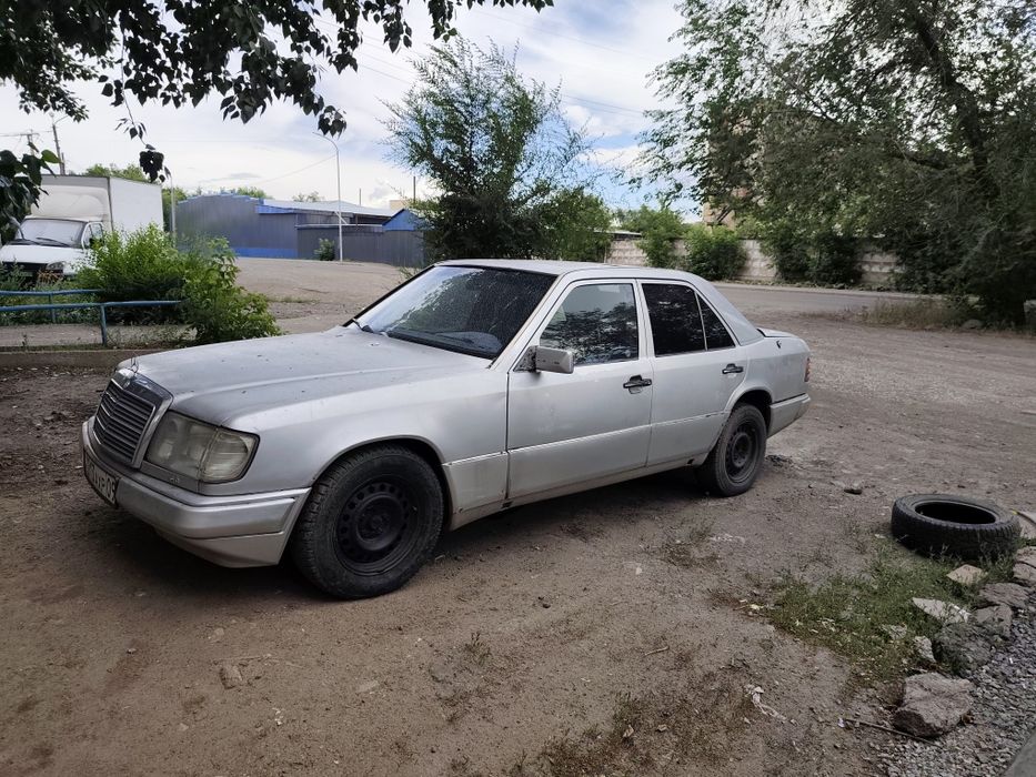 Mersedes-benz e260