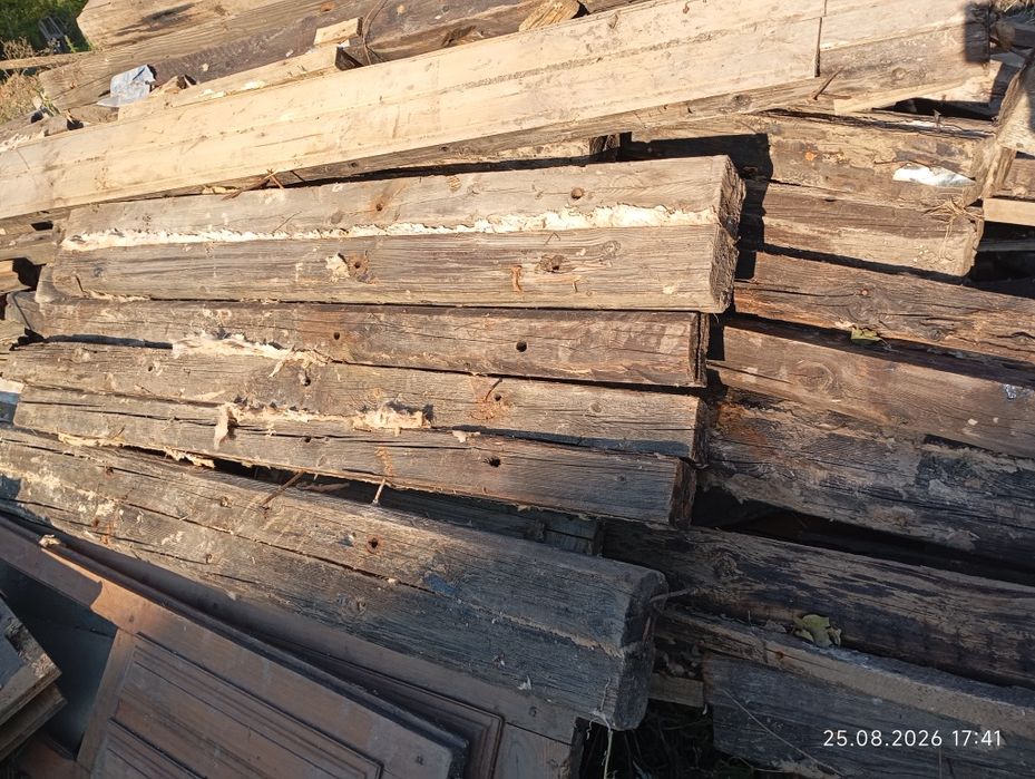 Продам доску б/у, кирпич и брус