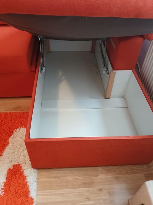 Vând garnitura mobila cu, colțar inclus