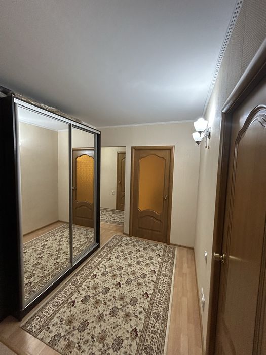 3 к.кв в 11 мкр.