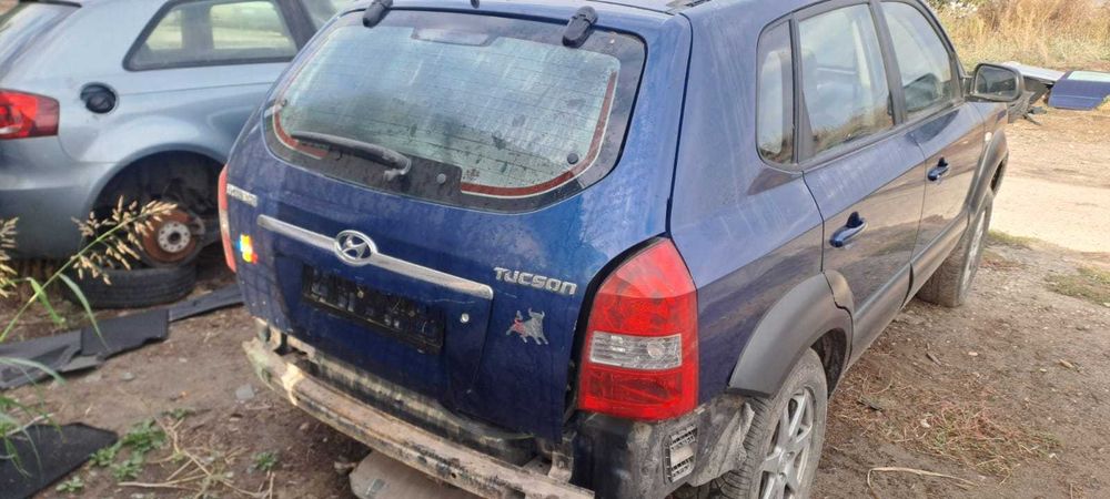 Hayon complet cu luneta pentru Hyundai Tucson 2004 - 2010 - culoare albastru