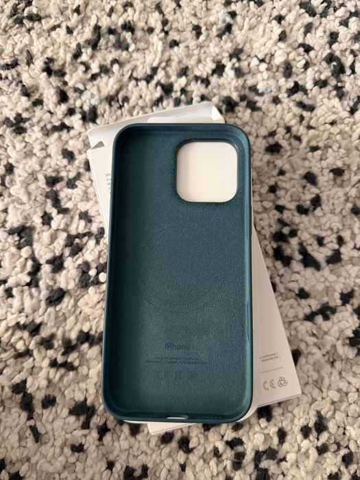 Husa Oroginala Apple pt iPhone 16 pro max verde