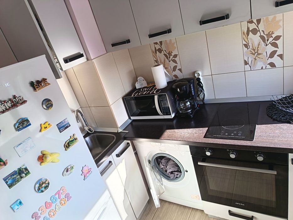 Dau în chirie apartament
