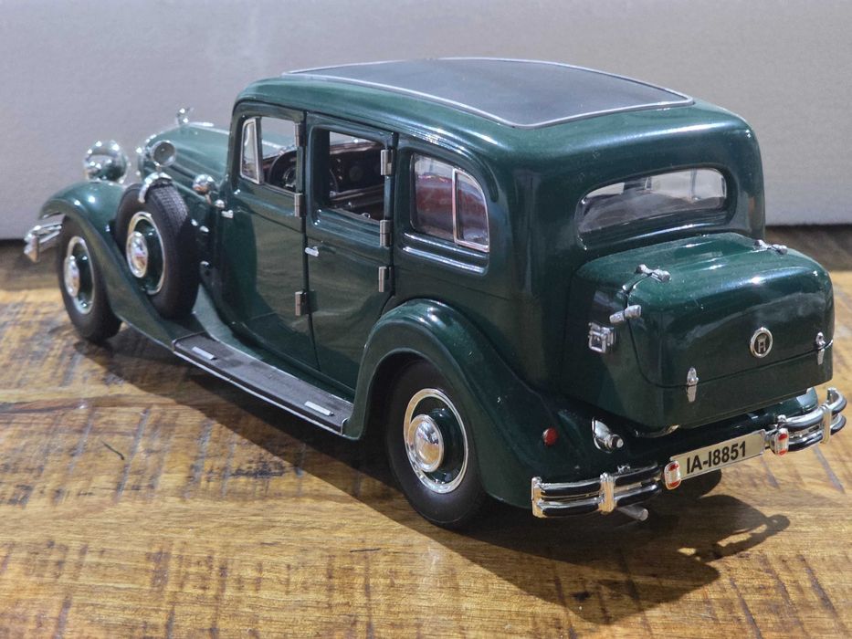Macheta Auto 1/18 Ricko Horch 851 Pullman