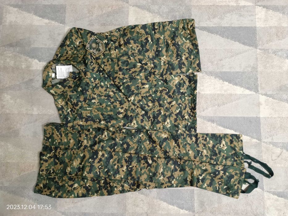 Форма камуфляжная ,новая.