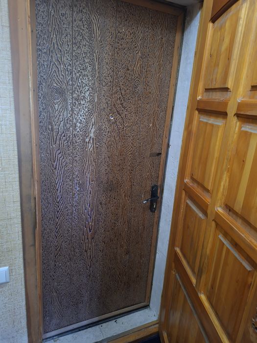 Продаётся Дверь Входная