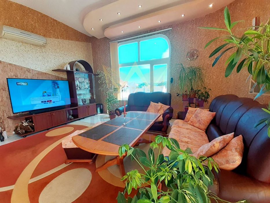 Дава се под наем Мезонет в Варна, Колхозен пазар - 150 кв.м за 765 € - Снимка #6