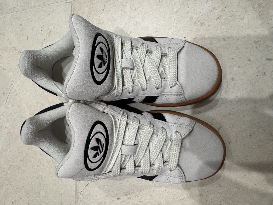 Обувки на Adidas CAMPIS нови