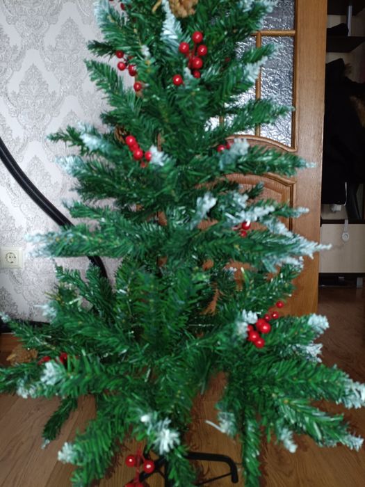 искусственная  елка