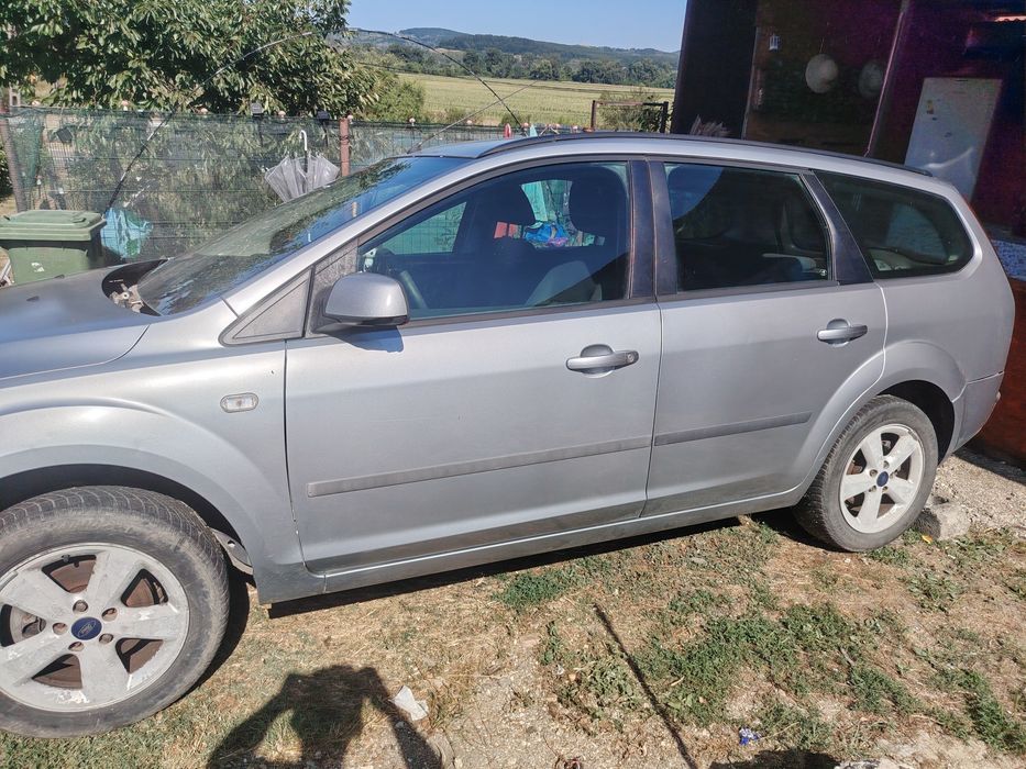 Vând mașina dezmembrări