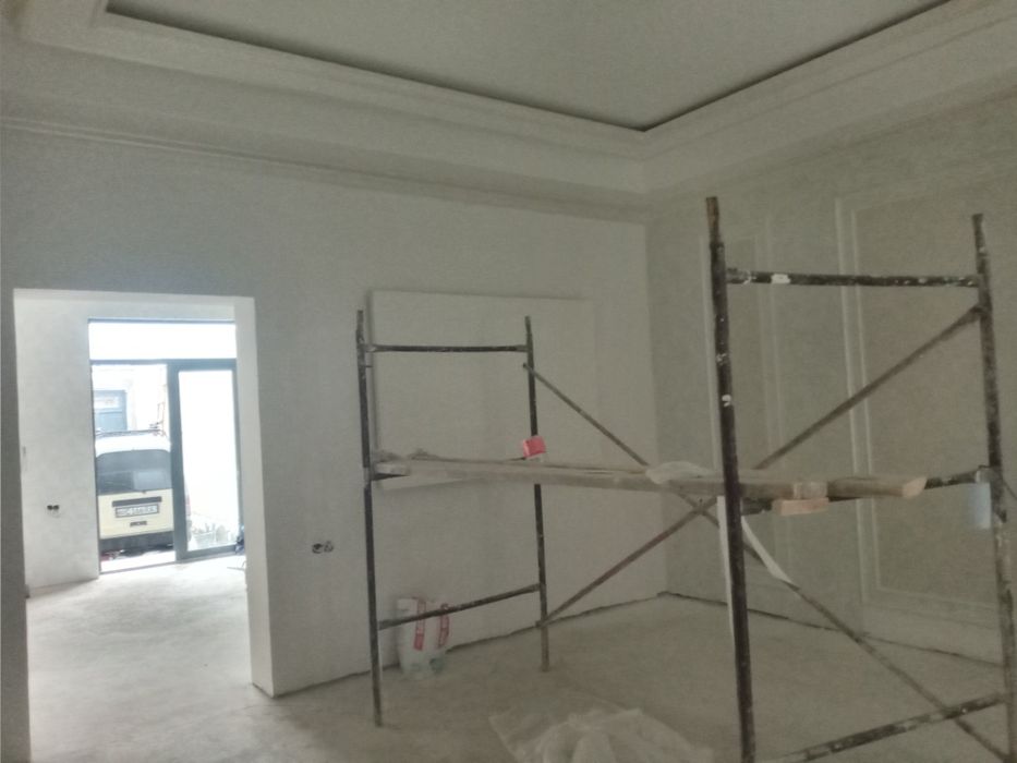 Продаю срочно 120 000$ З сотка 2  хол, 1  зал, 4 спал., 1 кухн