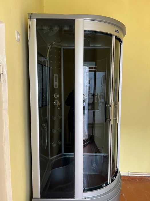 Душевая кабина сотилади