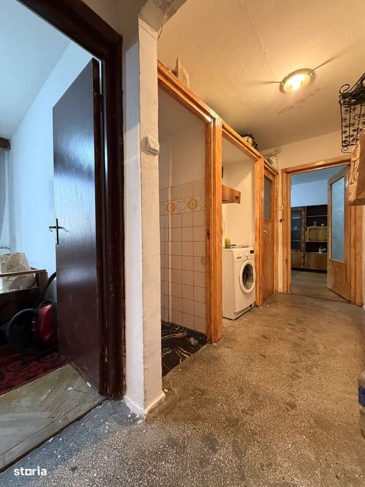 Apartament 3 camere, 50 mp utili, etaj 3, zona - Dacia