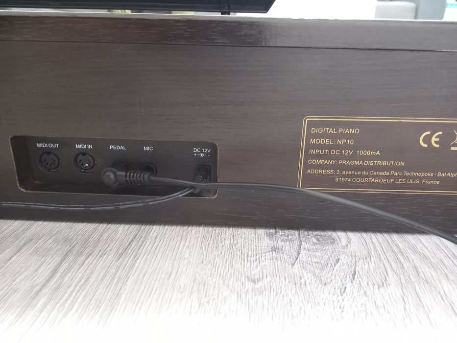 Pian electronic 61clape Delson