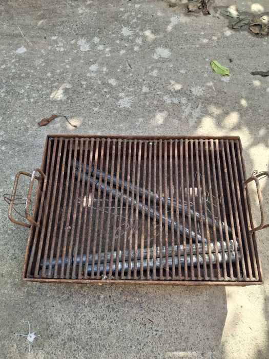 Vand gratar din tabla striata
