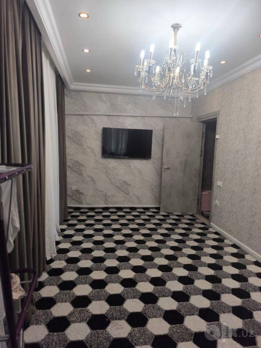 2-комнатная квартира Юнусабад 16, Xon Saroy Diplomat, терраса 15 м²