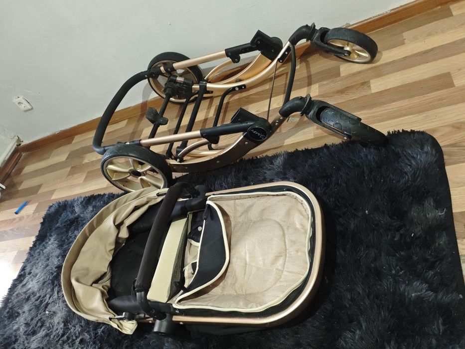 Продам коляску Amelie.