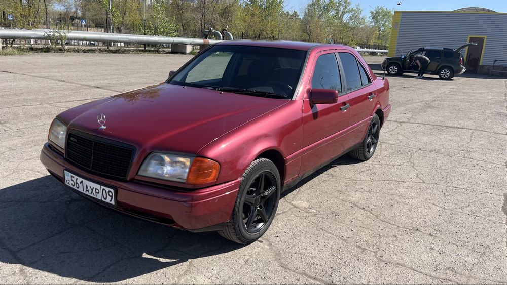 Срочна Мерседес W202