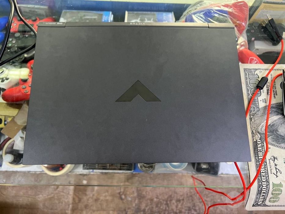Продаетмя ноутбук игровой HP VICTUS