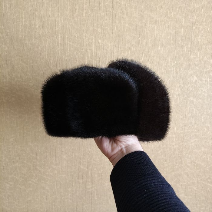 Продам норковую мужскую шапку (59Р)
