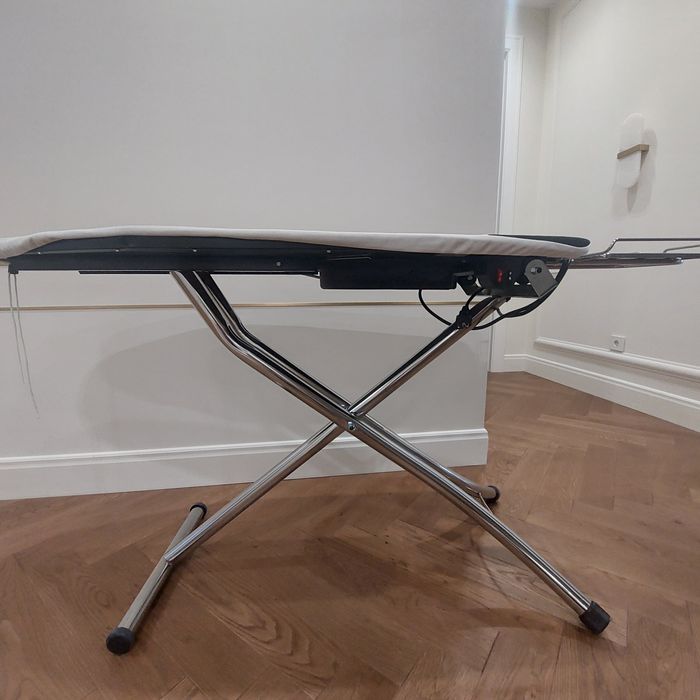 Гладильная доска Delonghi