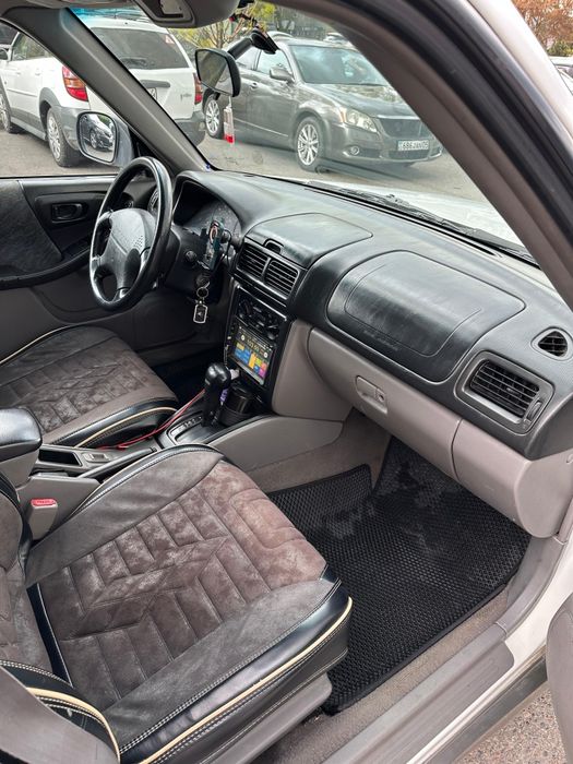 Субару Форестер 99г
