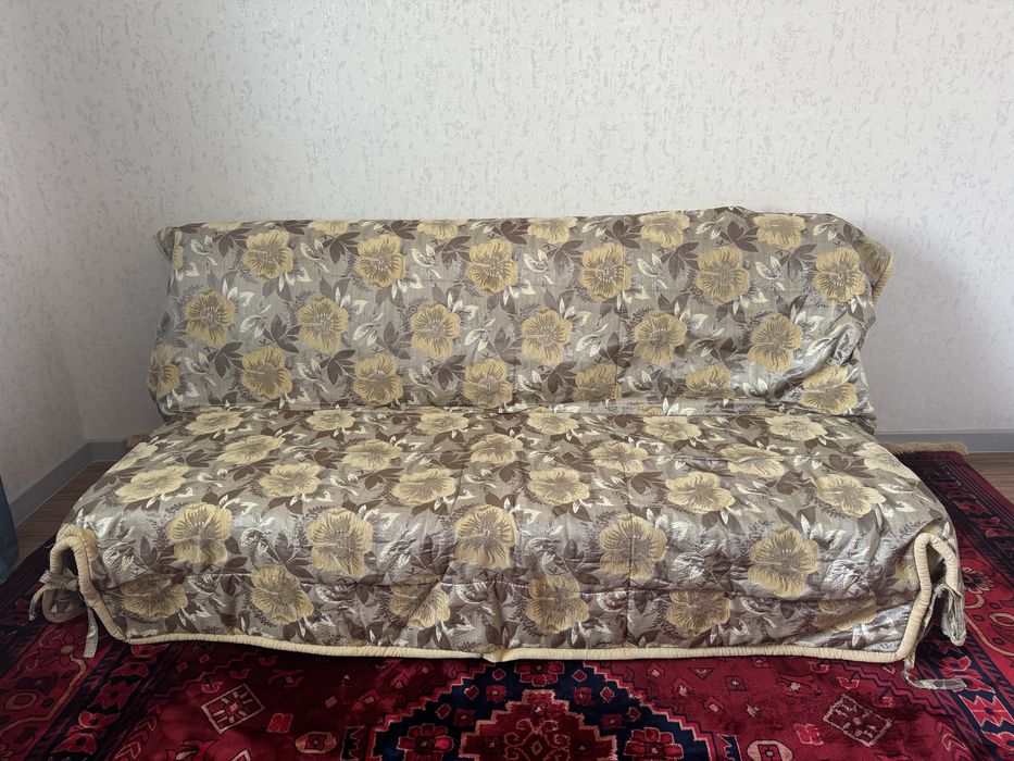 Продается диван книжка