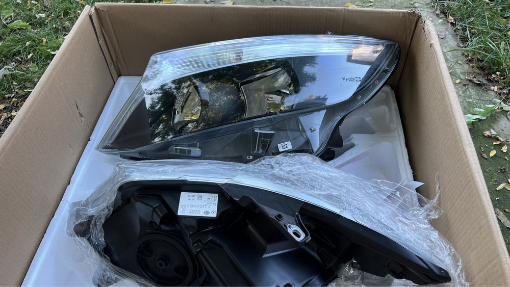 Far mercedes vito stanga sau dreapta VITO w447