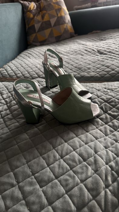 Туфли потчи новые, покупала для тоя