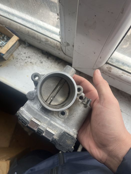 Дроссельная заслонка приора