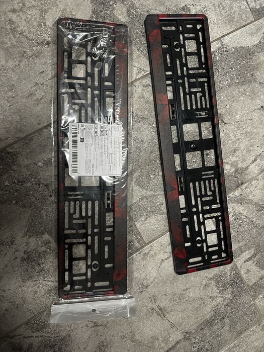 Рамки за регистрационни табели