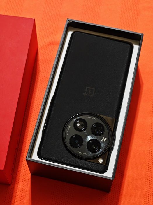 One Plus 12 256 gb Ram 12 5G